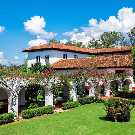 Best Western Plus Posada De Don Vasco Pátzcuaro Dış mekan fotoğraf The Hacienda Santa Barbara
