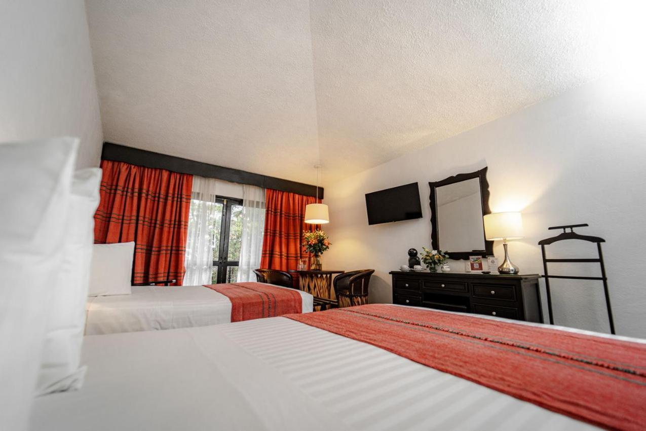 Best Western Plus Posada De Don Vasco Pátzcuaro Dış mekan fotoğraf A room at the hotel