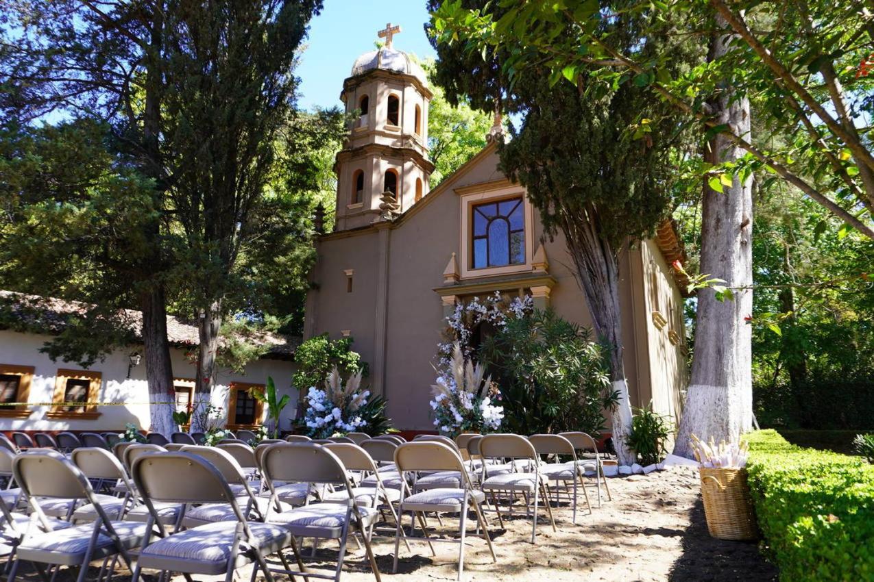 Best Western Plus Posada De Don Vasco Pátzcuaro Dış mekan fotoğraf The church of Saint-André